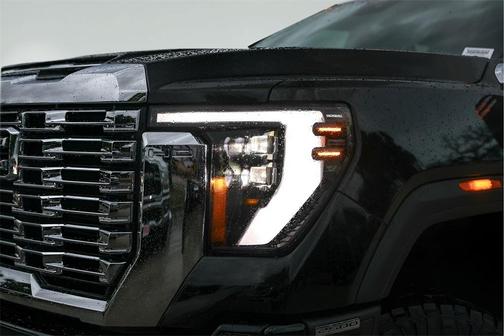 2024 GMC Sierra 2500 Denali