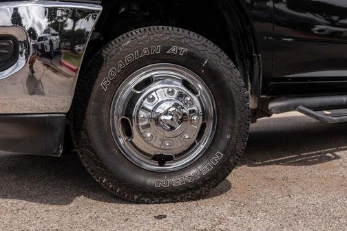 Diamond Black 2024 RAM 3500 Tradesman