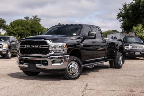 Diamond Black 2024 RAM 3500 Tradesman