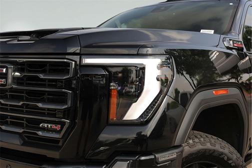2024 GMC Sierra 2500 AT4