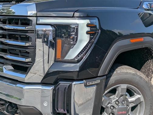 2025 GMC Sierra 2500 SLT