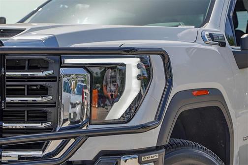 2025 GMC Sierra 2500 SLE