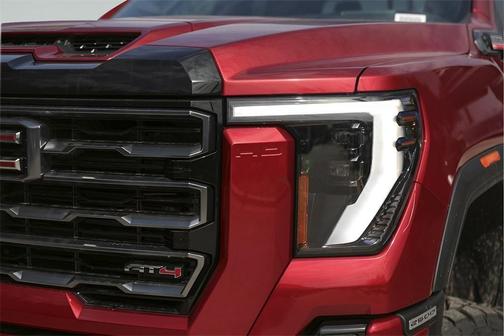 2025 GMC Sierra 2500 AT4