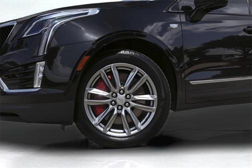 2025 Cadillac XT5 Sport