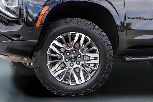 2025 Chevrolet Suburban Z71