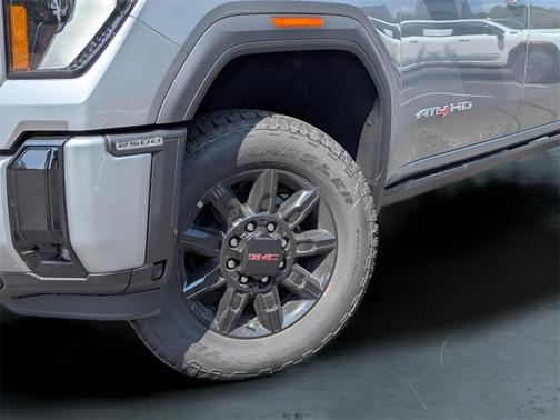 2025 GMC Sierra 2500 AT4