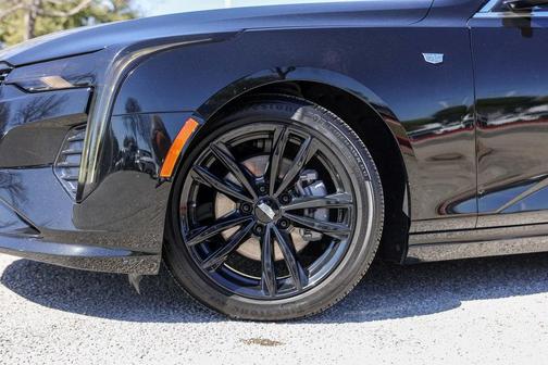 2022 Cadillac CT4 Luxury