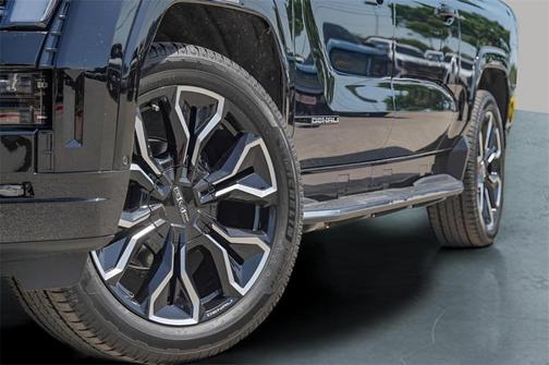 2025 GMC Sierra EV Denali