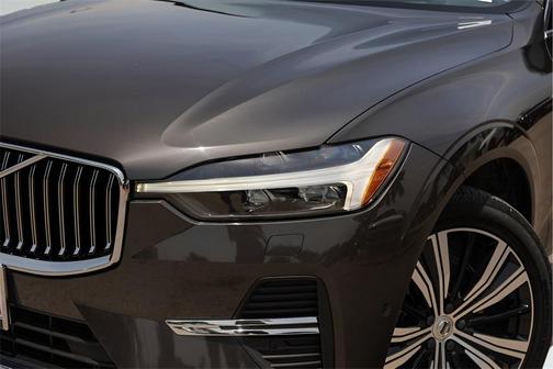 2022 Volvo XC60 B6 Inscription
