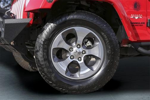 2017 Jeep Wrangler Unlimited Sahara