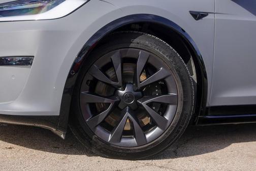 2022 Tesla Model X Plaid