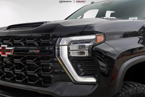 2025 Chevrolet Silverado 2500 ZR2
