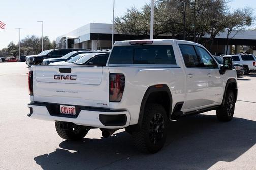 2026 GMC Sierra 2500 AT4