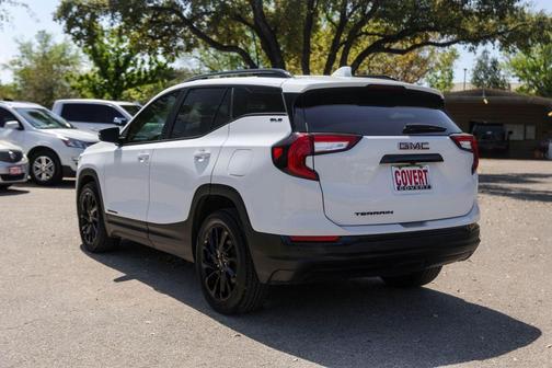 Summit White 2024 GMC Terrain SLE