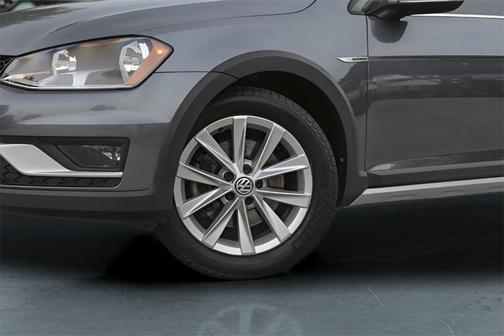 2017 Volkswagen Golf Alltrack TSI S