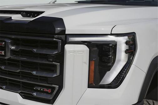 2025 GMC Sierra 2500 AT4