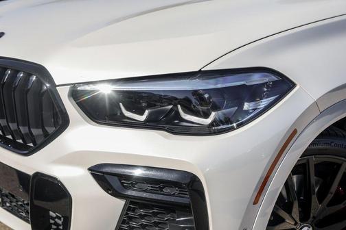 2023 BMW X6 xDrive40i