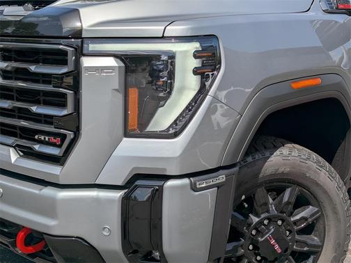 2025 GMC Sierra 2500 AT4