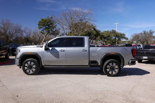 2024 GMC Sierra 2500 Denali