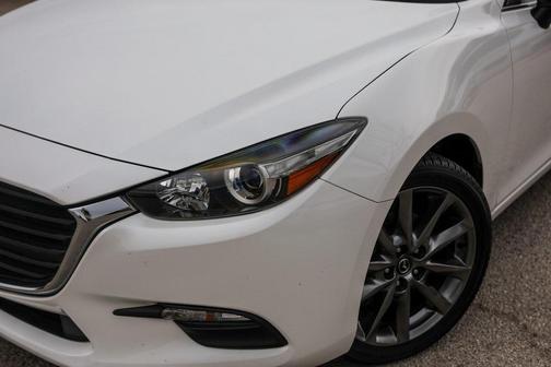 2018 Mazda Mazda3 Touring