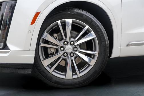 2020 Cadillac XT6 Premium Luxury FWD