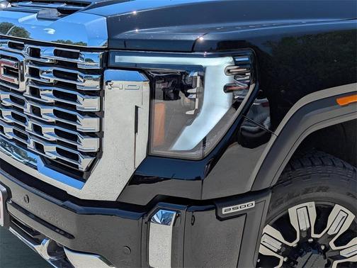 2025 GMC Sierra 2500 Denali