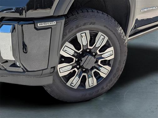 2025 GMC Sierra 2500 Denali