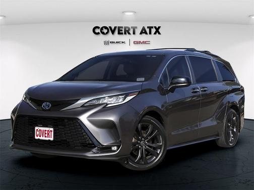 2022 Toyota Sienna XSE 7 Passenger