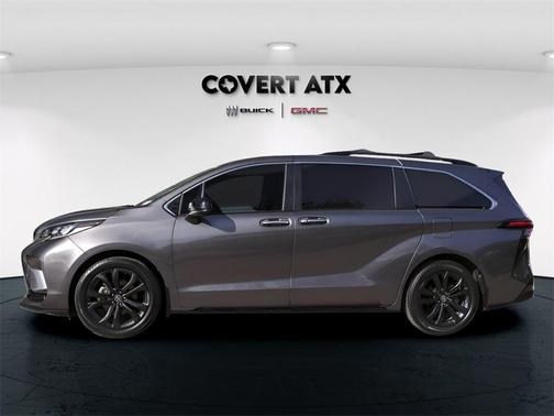 2022 Toyota Sienna XSE 7 Passenger
