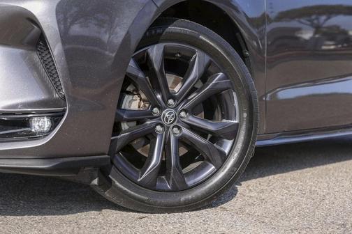 2022 Toyota Sienna XSE 7 Passenger