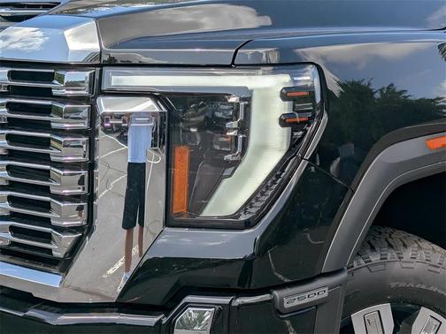 2025 GMC Sierra 2500 Denali