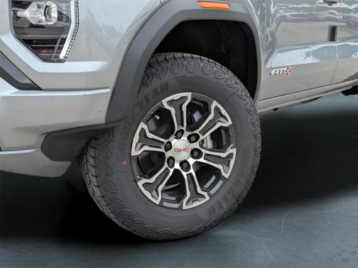 2025 GMC Canyon AT4