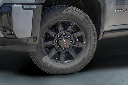 2025 GMC Sierra 2500 AT4