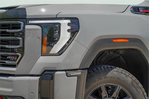 2025 GMC Sierra 2500 AT4