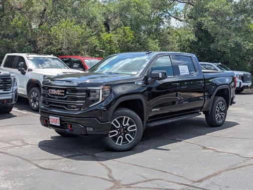 2025 GMC Sierra 1500 AT4