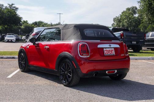 Chili Pepper Red 2019 MINI Convertible Cooper