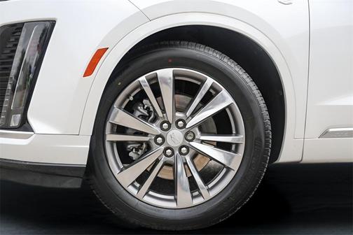2021 Cadillac XT6 Premium Luxury FWD