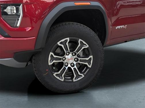 2025 GMC Canyon AT4