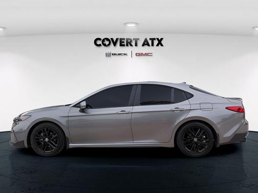 Metal 2025 Toyota Camry SE