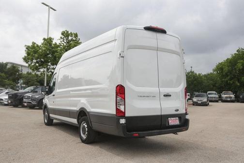 2022 Ford Transit-250 Base