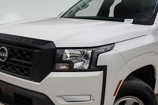 2023 Nissan Frontier S