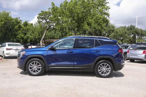2023 GMC Terrain SLT
