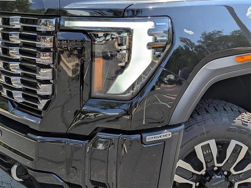 2025 GMC Sierra 2500 Denali Ultimate