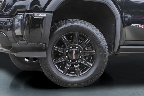 2024 GMC Sierra 2500 AT4