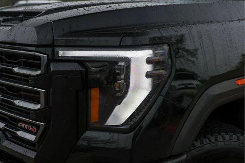 2024 GMC Sierra 2500 AT4