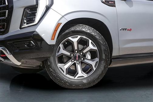 2025 GMC Yukon AT4 Ultimate