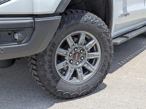2025 GMC Sierra 1500 AT4X