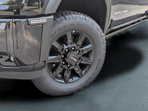 2025 GMC Sierra 2500 AT4