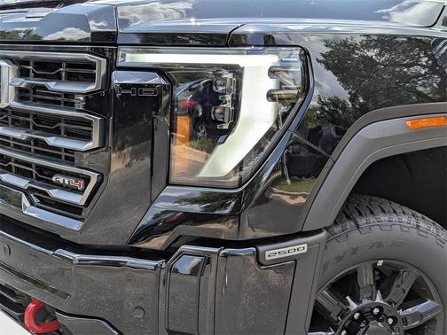 2025 GMC Sierra 2500 AT4