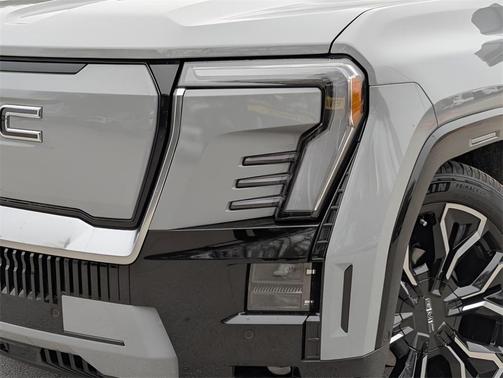 2024 GMC Sierra EV Denali
